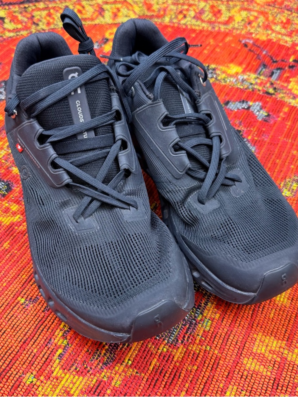 NWOT On Running Black Women’s Running Shoes - Picture 2 of 8